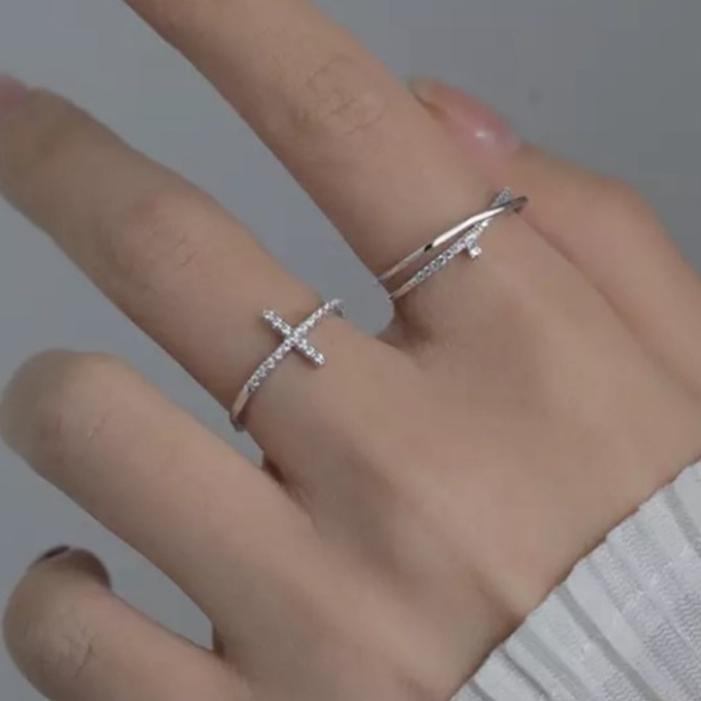 Sterling Silver Cross Ring - Picture 3 of 6